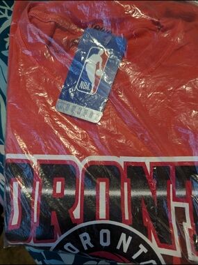 Toronto NBA Red Graphic Tee with Logo SMALL